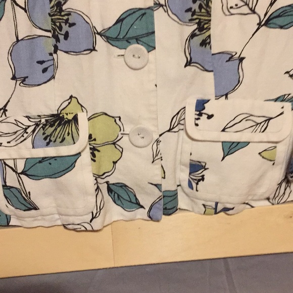 Women's stylish 6 PETITE NWOT blazer. JACKET - Picture 5 of 7